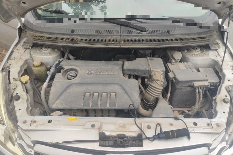 Used BAIC E Series 2013 Sedan 1.5L Automatic Lotte Edition Engine Bay