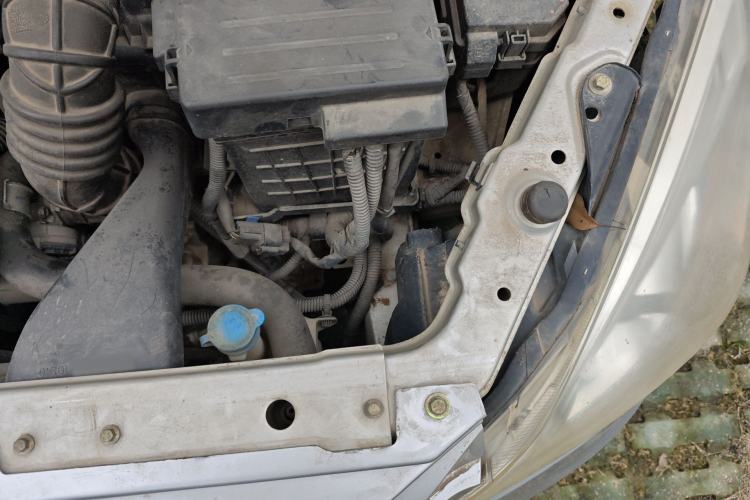 Used BAIC E Series 2013 Hatchback 1.5L Automatic Lotte Edition Engine Bay Left