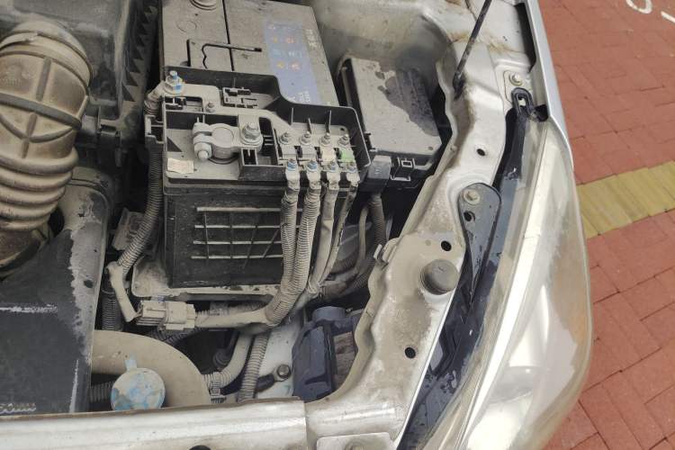 Used BAIC E Series 2013 Sedan 1.5L Manual Lotte Edition Engine Bay Left