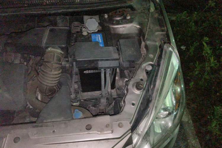 Used BAIC E Series 2013 Hatchback 1.5L Automatic Lotte Edition Engine Bay Left