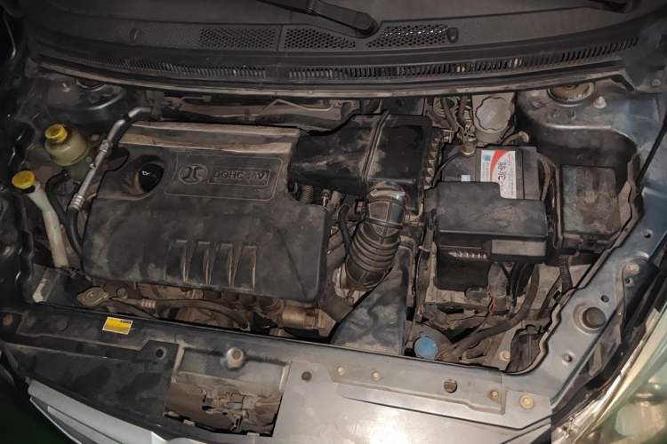 Used BAIC E Series 2013 Sedan 1.3L Manual Lotte Edition Engine Bay