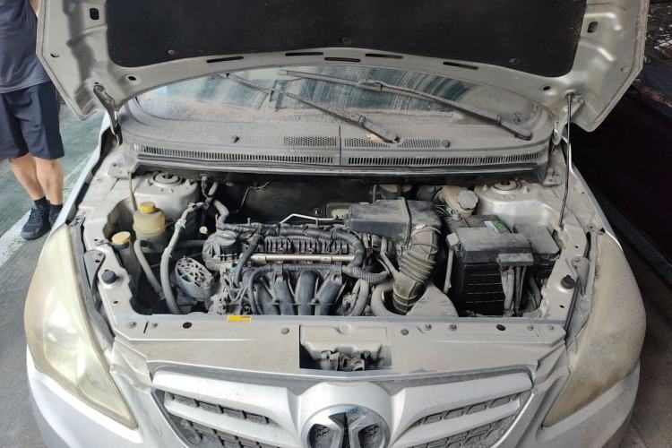 Used BAIC E Series 2013 Sedan 1.5L Automatic Lotte Edition Engine Bay