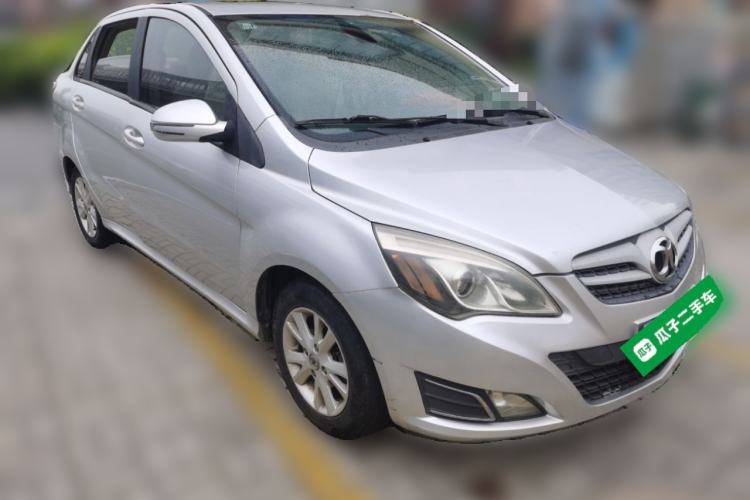 Used BAIC E Series 2013 Sedan 1.5L Manual Leshang Version Front Right 45 Deg