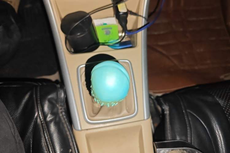 Used BAIC E Series 2013 Sedan 1.3L Manual Lotte Edition Gear Lever