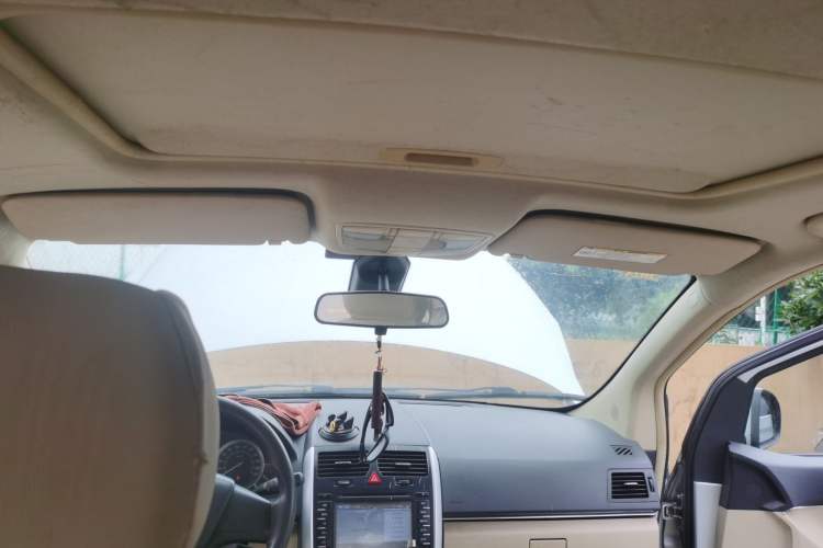 Used BAIC E Series 2013 Sedan 1.5L Manual Leshang Version Headliner