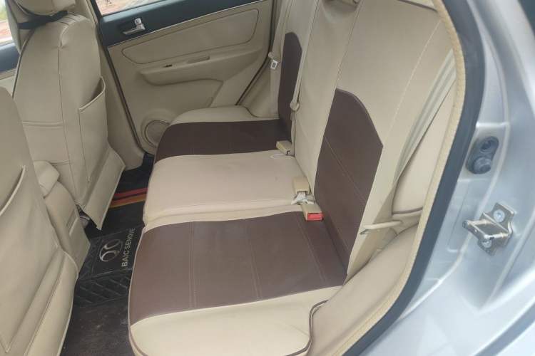 Used BAIC E Series 2013 Sedan 1.5L Automatic Lotte Edition Left Rear Seat