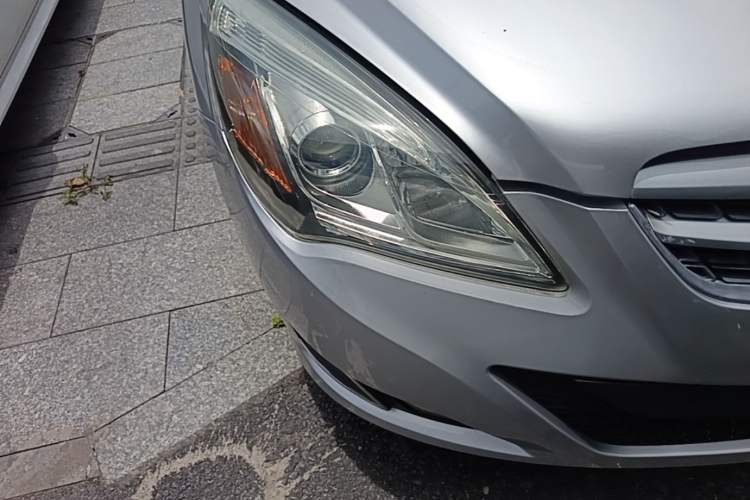 Used BAIC E Series 2013 Sedan 1.5L Automatic Leshang Edition Right Front Headlight