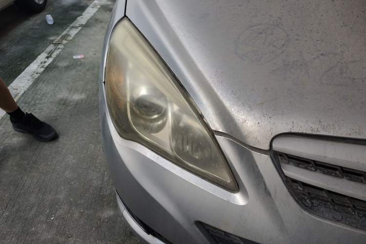 Used BAIC E Series 2013 Sedan 1.5L Automatic Lotte Edition Right Front Headlight