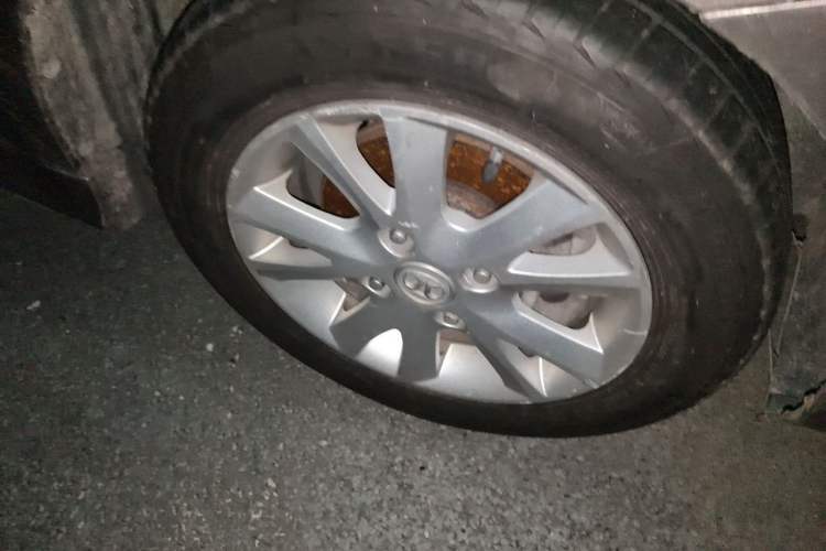Used BAIC E Series 2013 Hatchback 1.5L Automatic Lotte Edition Right Front Wheel Hub