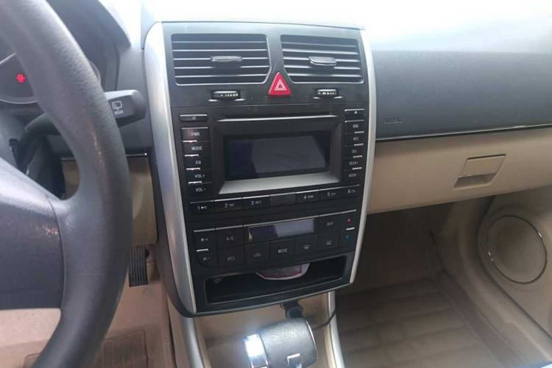 Used BAIC E Series 2013 Hatchback 1.5L Automatic Lotte Edition Audio And AC Panel