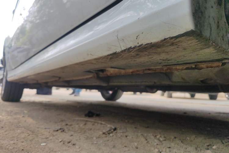 Used BAIC E Series 2013 Hatchback 1.5L Manual Lotte Edition Chassis Front Right
