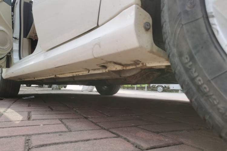 Used BAIC E Series 2013 Sedan 1.5L Manual Leshang Version Chassis Rear Left