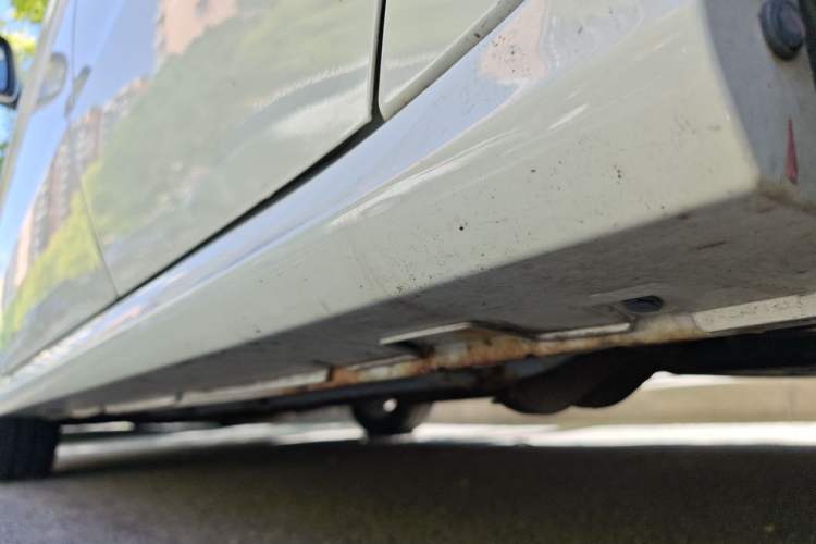 Used BAIC E Series 2013 Sedan 1.5L Automatic Leshang Edition Chassis Rear Left