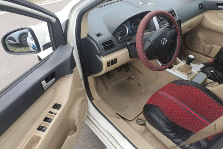 Used BAIC E Series 2013 Sedan 1.3L Manual Lotte Edition Driver Seat