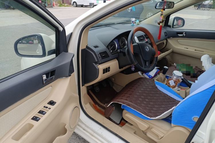 Used BAIC E Series 2013 Sedan 1.5L Manual Lotte Edition Driver Seat