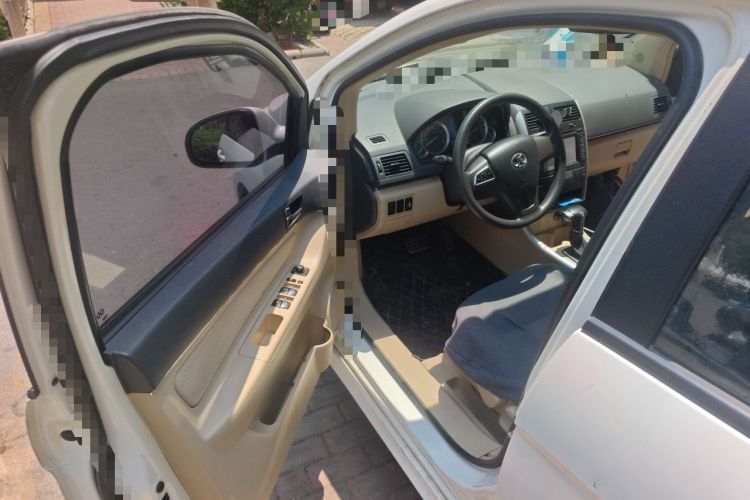 Used BAIC E Series 2013 Sedan 1.5L Automatic Leshang Edition Driver Seat