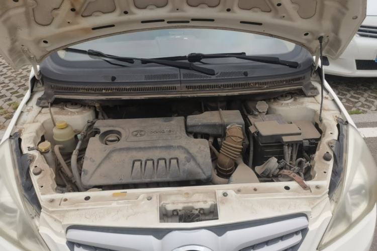 Used BAIC E Series 2013 Sedan 1.3L Manual Lotte Edition Engine Bay