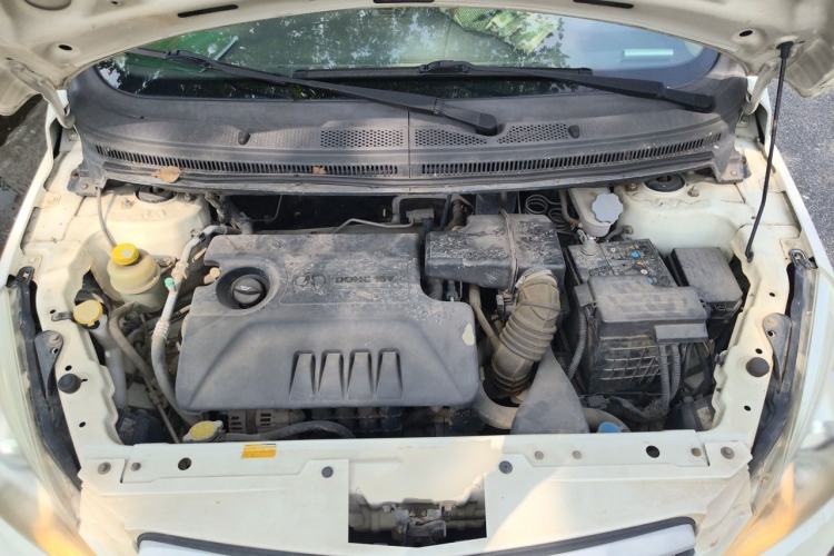 Used BAIC E Series 2013 Sedan 1.5L Manual Leshang Version Engine Bay