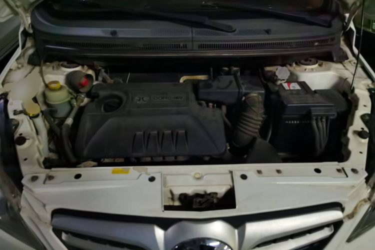 Used BAIC E Series 2013 Sedan 1.3L Manual Special Offer Edition Engine Bay