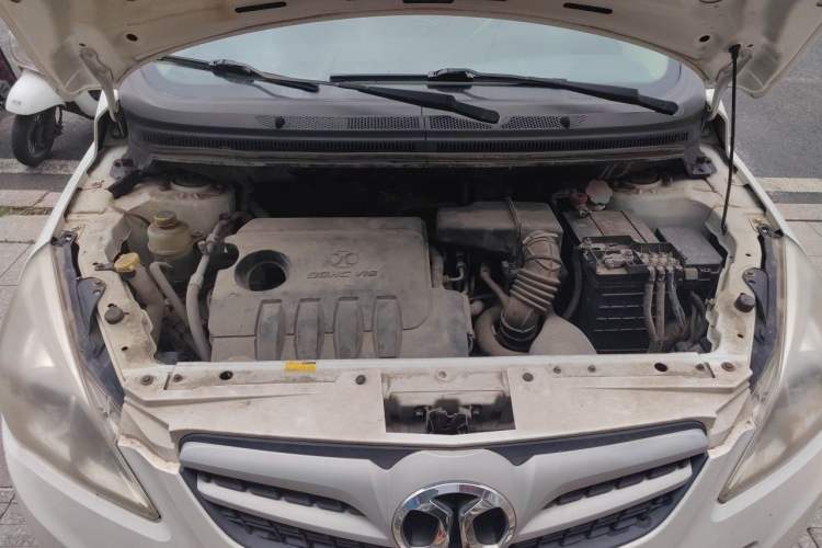 Used BAIC E Series 2013 Sedan 1.5L Manual Lotte Edition Engine Bay