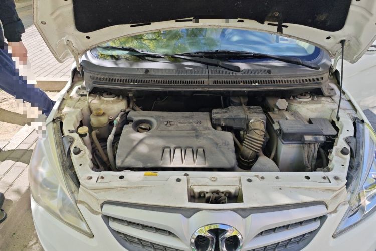 Used BAIC E Series 2013 Sedan 1.5L Automatic Leshang Edition Engine Bay