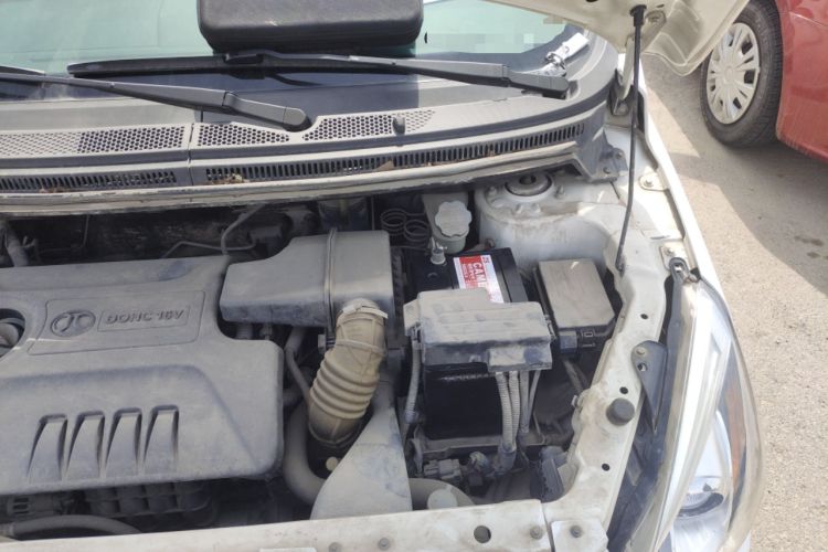 Used BAIC E Series 2013 Sedan 1.5L Automatic Leshang Edition Engine Bay Left