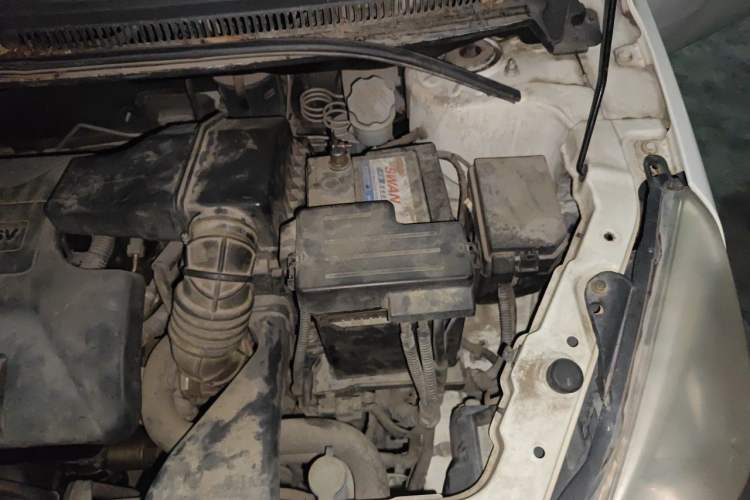 Used BAIC E Series 2013 Sedan 1.5L Automatic Lotte Edition Engine Bay Left