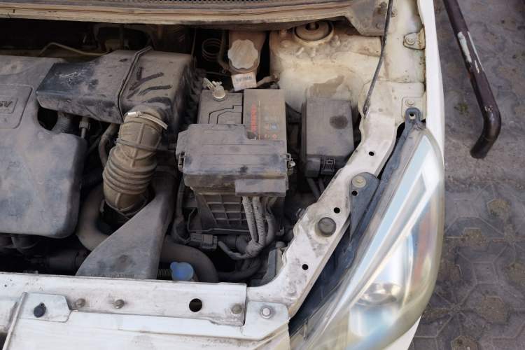 Used BAIC E Series 2013 Sedan 1.3L Manual Lotte Edition Engine Bay Left