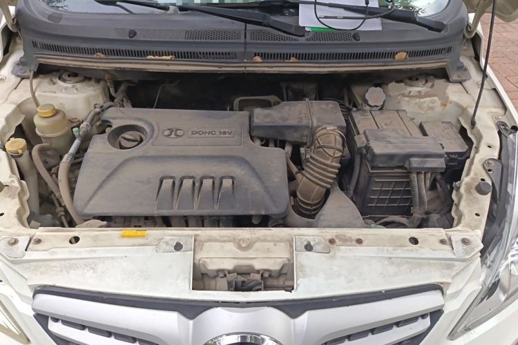 Used BAIC E Series 2013 Sedan 1.5L Manual Leshang Version Engine Bay