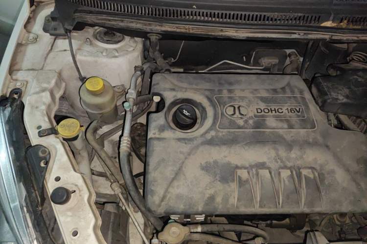 Used BAIC E Series 2013 Sedan 1.5L Automatic Lotte Edition Engine Bay Right