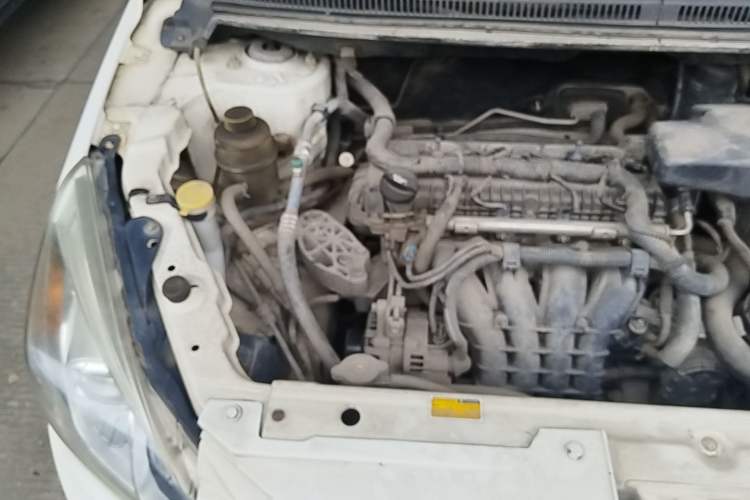 Used BAIC E Series 2013 Sedan 1.5L Automatic Lotte Edition Engine Bay Right