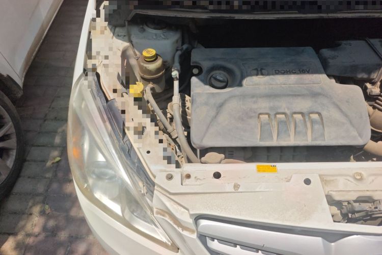 Used BAIC E Series 2013 Sedan 1.5L Automatic Leshang Edition Engine Bay Right