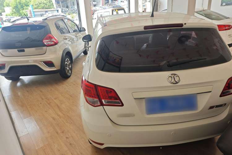 Used BAIC E Series 2013 Hatchback 1.5L Automatic Lotte Edition Exterior 3