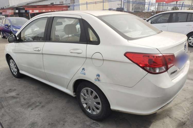 Used BAIC E Series 2013 Sedan 1.3L Manual Lotte Edition Exterior 5