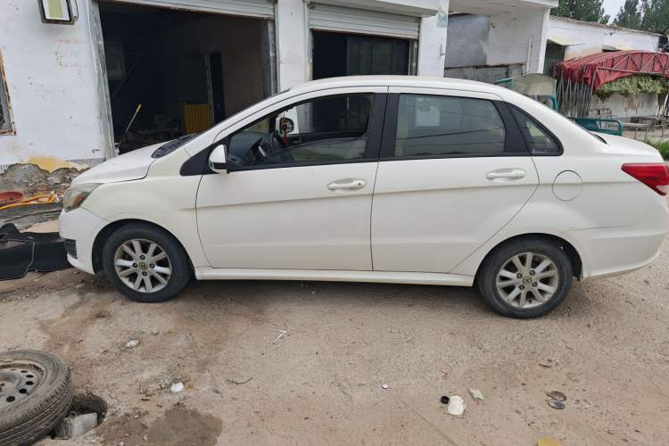 Used BAIC E Series 2013 Sedan 1.5L Manual Lotte Edition Exterior 5