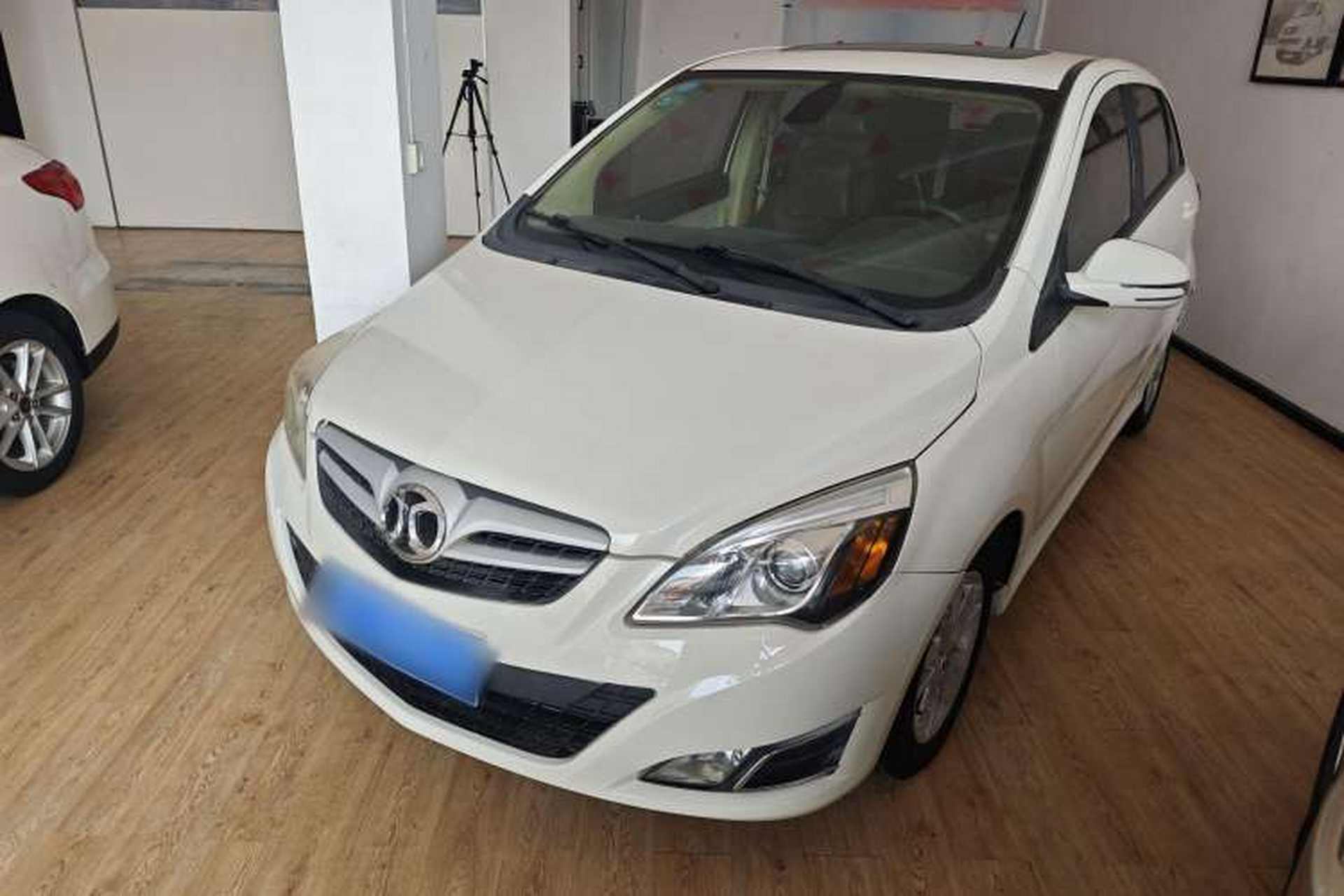 Used BAIC E Series 2013 Hatchback 1.5L Automatic Lotte Edition Front Left 45 Deg