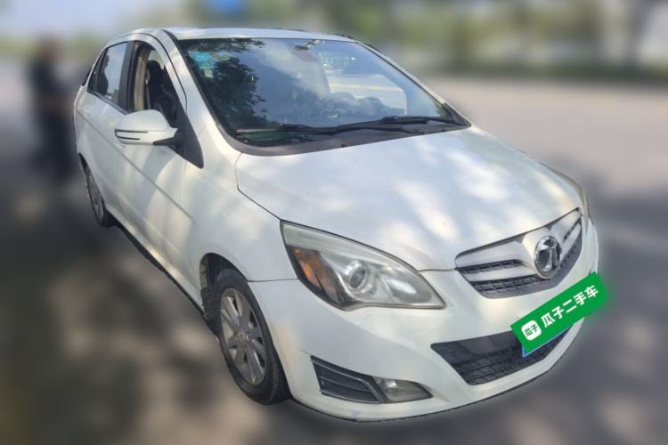 Used BAIC E Series 2013 Sedan 1.5L Manual Leshang Version Front Right 45 Deg