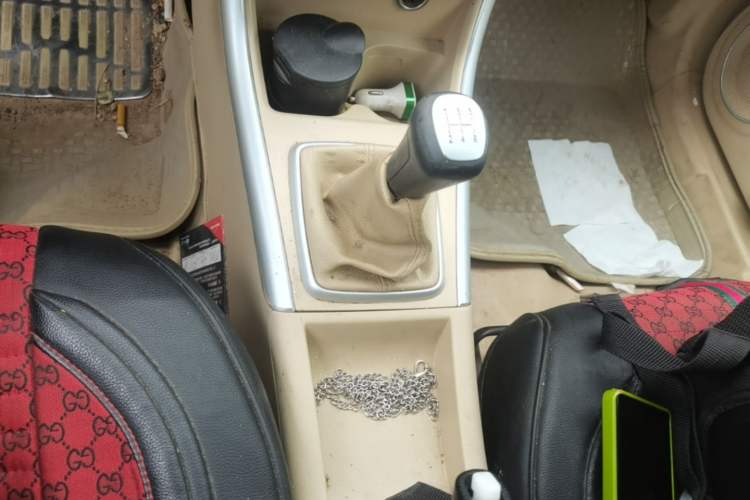 Used BAIC E Series 2013 Sedan 1.3L Manual Lotte Edition Gear Lever