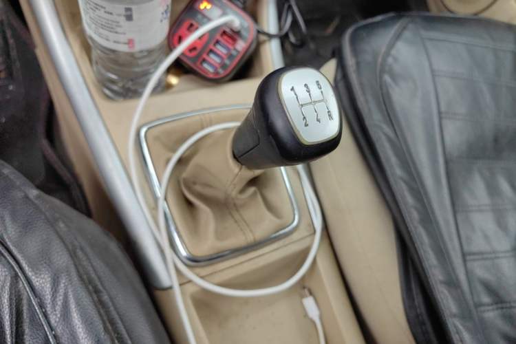 Used BAIC E Series 2013 Sedan 1.5L Manual Lotte Edition Gear Lever
