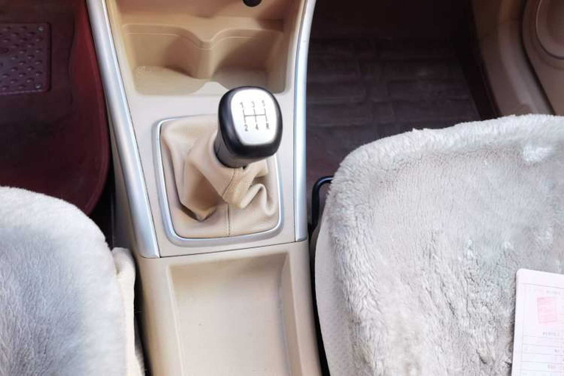 Used BAIC E Series 2013 Sedan 1.3L Manual Lotte Edition Gear Lever