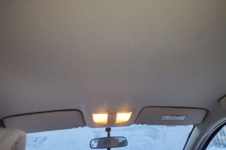 Used BAIC E Series 2013 Sedan 1.5L Automatic Lotte Edition Headliner