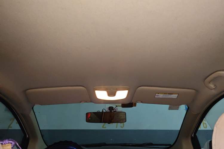 Used BAIC E Series 2013 Sedan 1.5L Automatic Lotte Edition Headliner