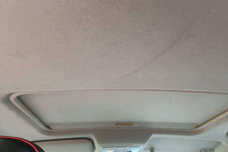 Used BAIC E Series 2013 Sedan 1.5L Manual Leshang Version Headliner