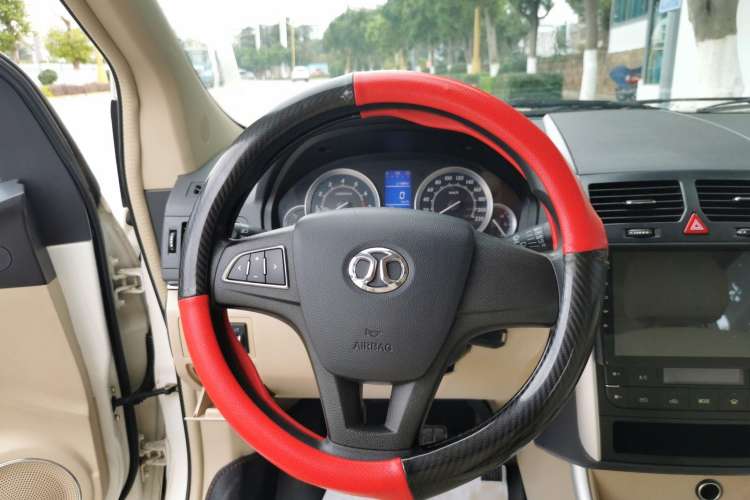 Used BAIC E Series 2013 Sedan 1.5L Manual Leshang Version Interior 1