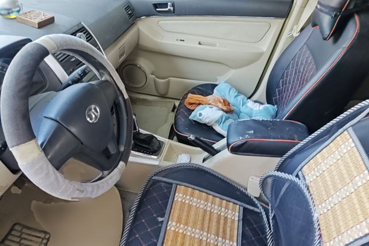 Used BAIC E Series 2013 Hatchback 1.5L Automatic Lotte Edition Left Front Seat
