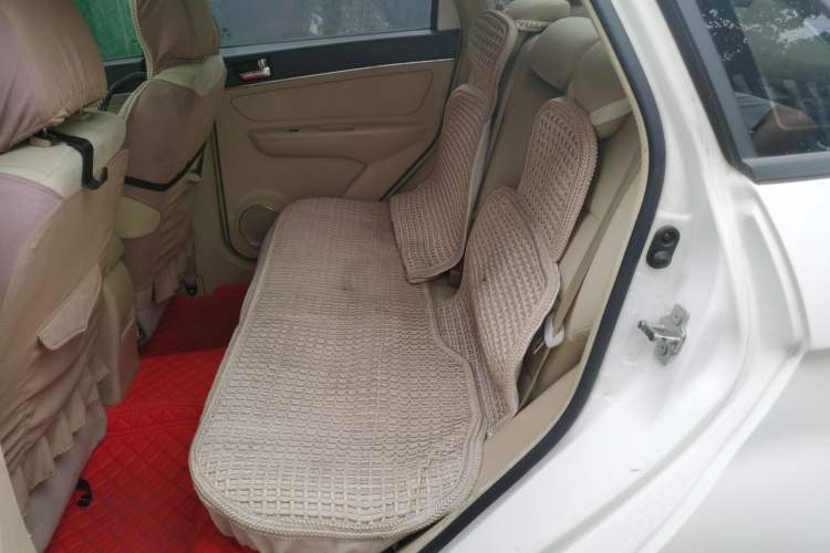 Used BAIC E Series 2013 Sedan 1.5L Manual Leshang Version Left Rear Seat