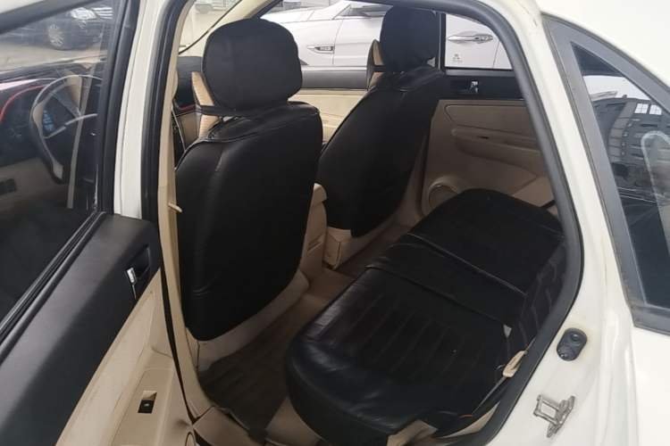 Used BAIC E Series 2013 Sedan 1.5L Automatic Lotte Edition Left Rear Seat