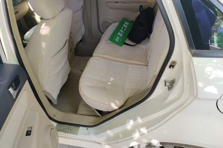 Used BAIC E Series 2013 Sedan 1.5L Automatic Leshang Edition Left Rear Seat