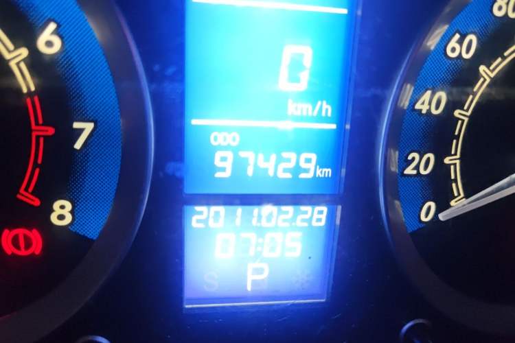Used BAIC E Series 2013 Sedan 1.5L Automatic Lotte Edition Odometer Close Up