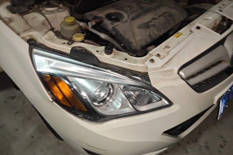 Used BAIC E Series 2013 Sedan 1.5L Automatic Lotte Edition Right Front Headlight